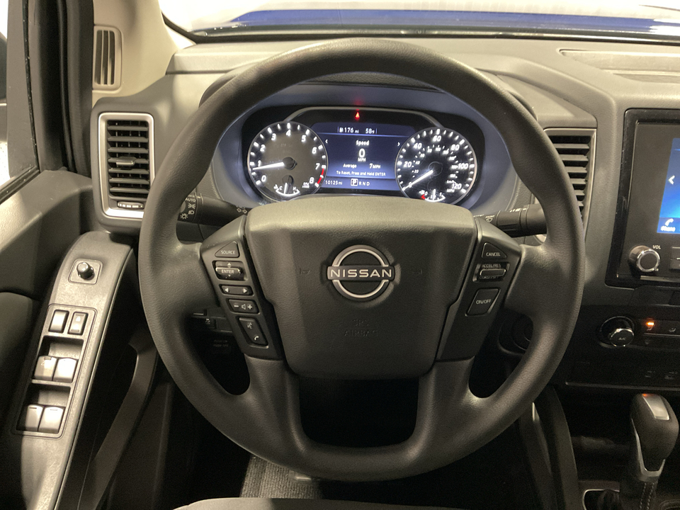 2022 Nissan Frontier SV Crew Cab 2WD