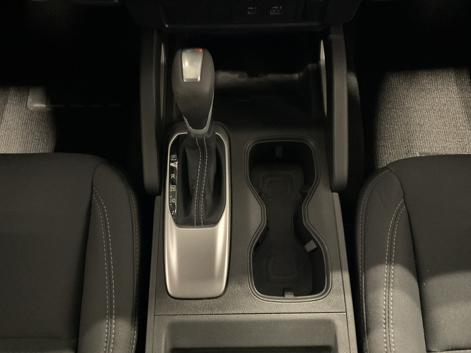 2022 Nissan Frontier SV Crew Cab 2WD