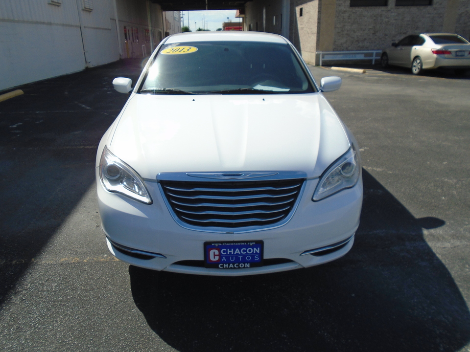 2013 Chrysler 200 Touring