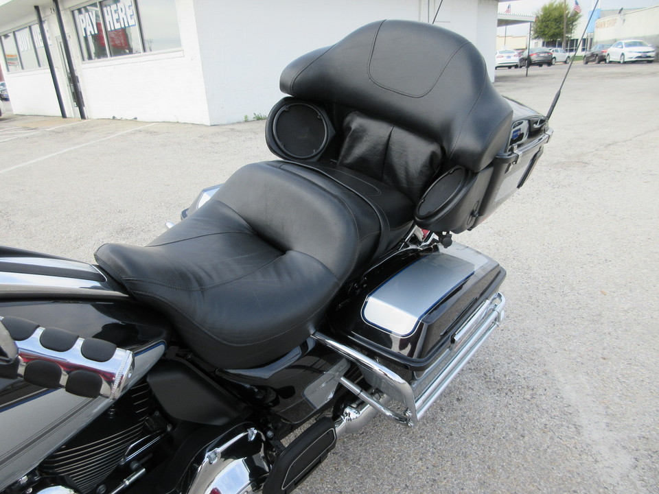 2013 Harley-Davidson FLHTCU -