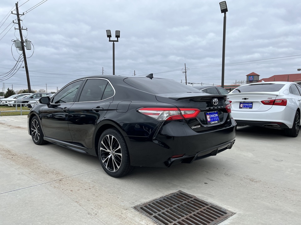 2019 Toyota Camry SE