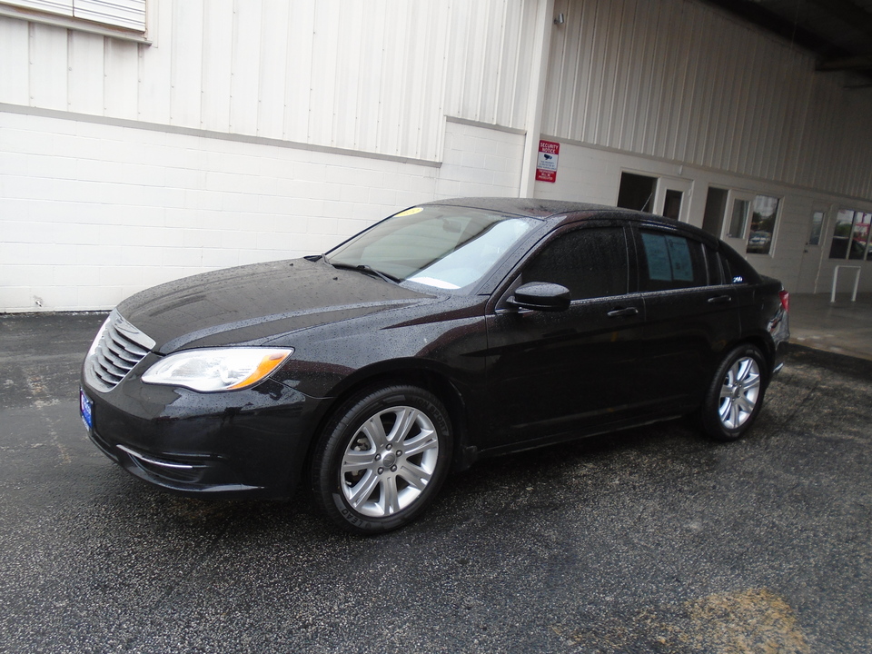 2013 Chrysler 200 LX