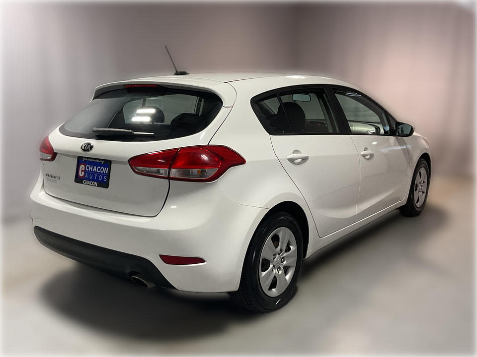 2017 Kia Forte 5-Door LX