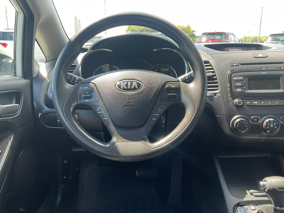2017 Kia Forte 5-Door LX