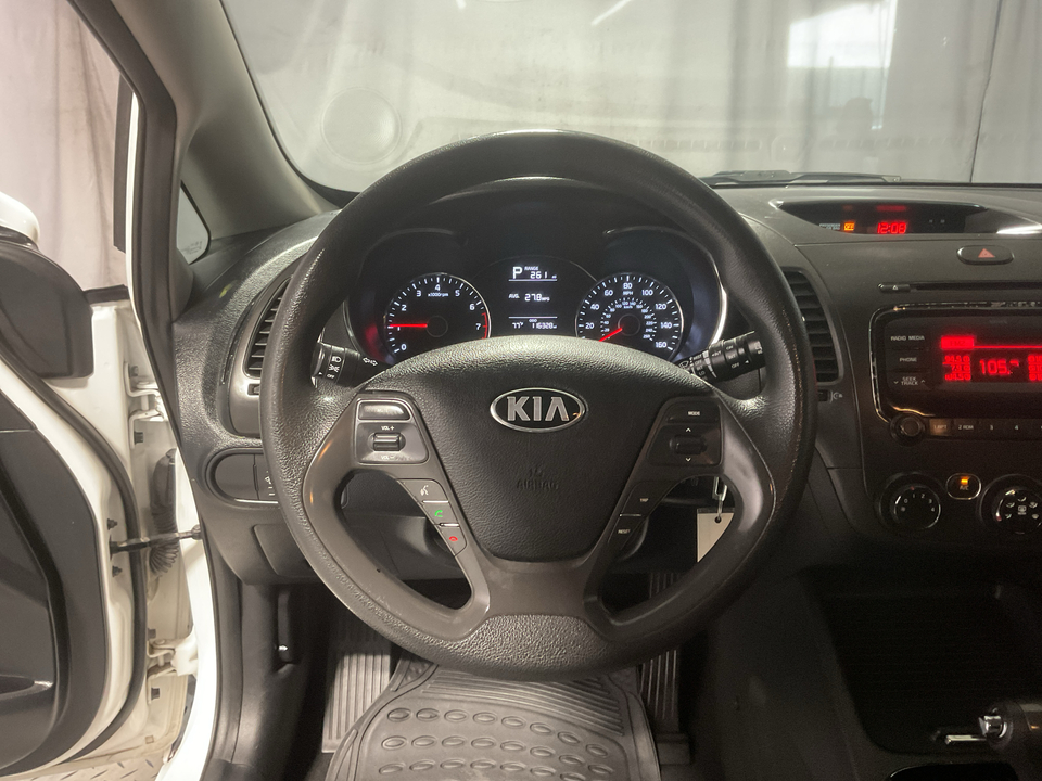 2017 Kia Forte 5-Door LX