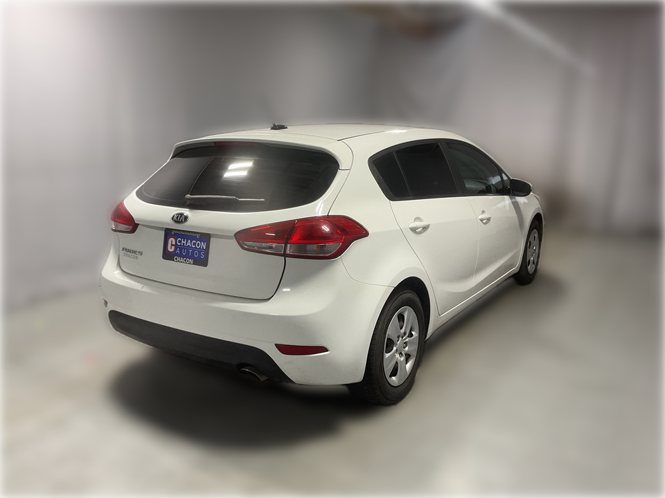 2017 Kia Forte 5-Door LX