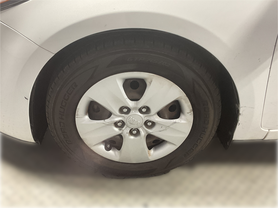 2017 Kia Forte 5-Door LX