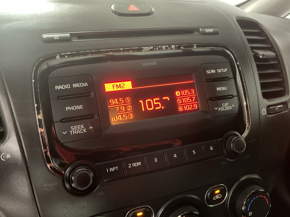 2017 Kia Forte 5-Door LX