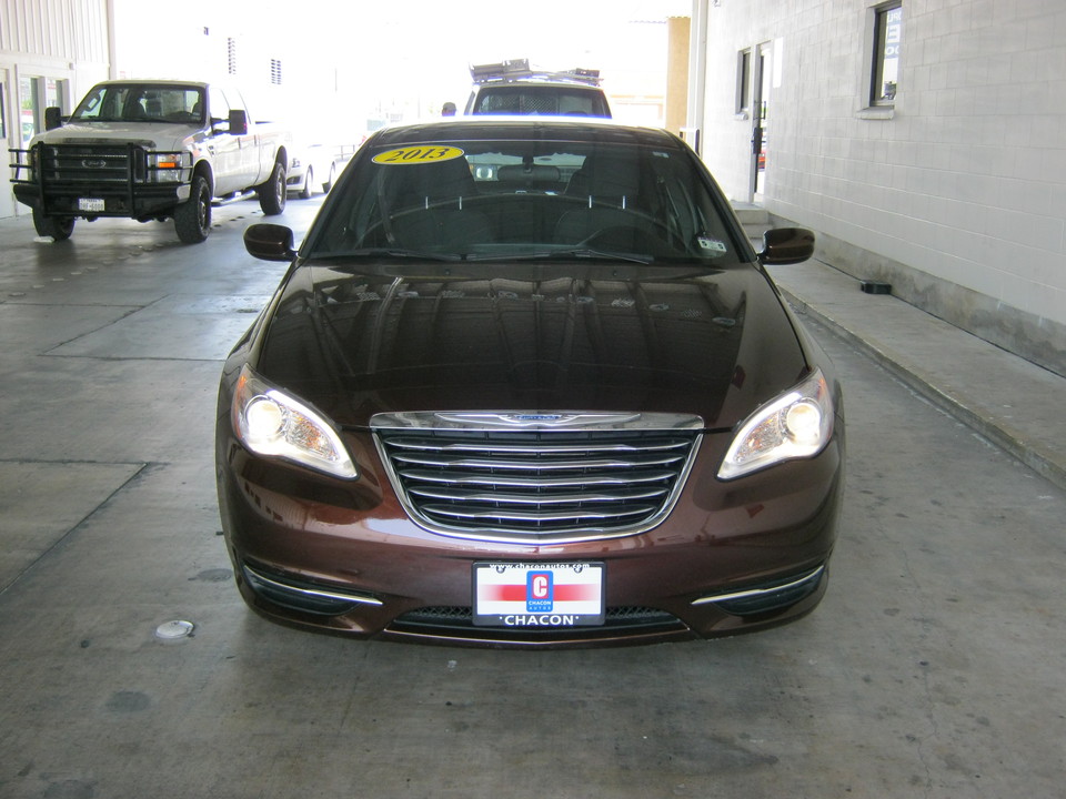 2013 Chrysler 200 Touring