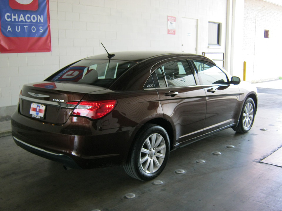 2013 Chrysler 200 Touring