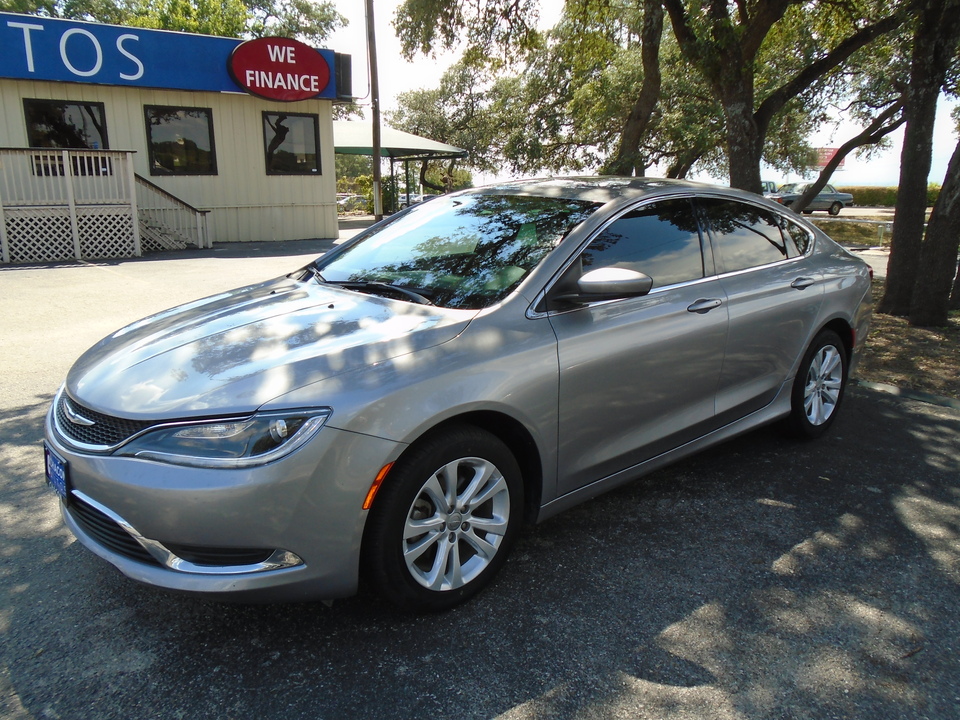 2015 Chrysler 200 Limited