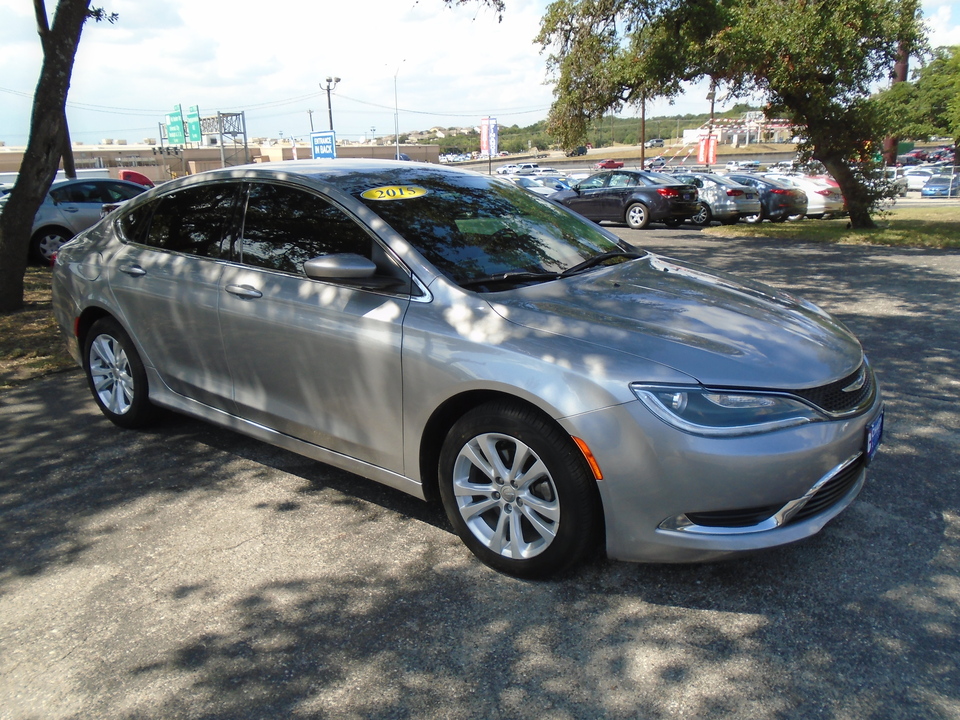 2015 Chrysler 200 Limited