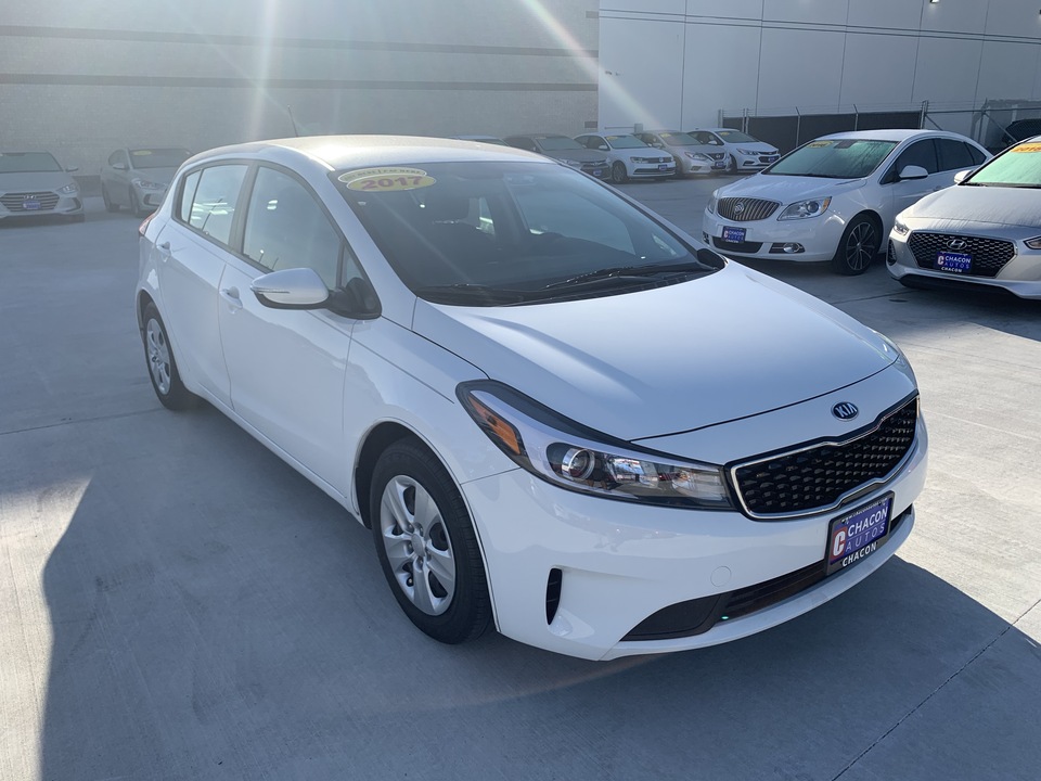 2017 Kia Forte 5-Door LX