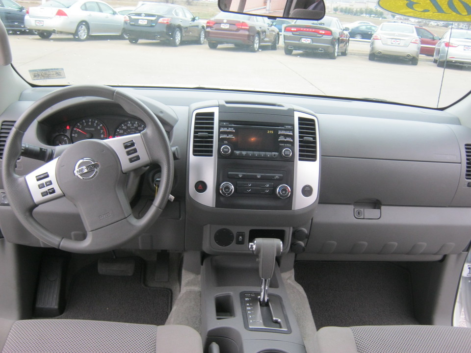 2013 Nissan Frontier S Crew Cab 2WD