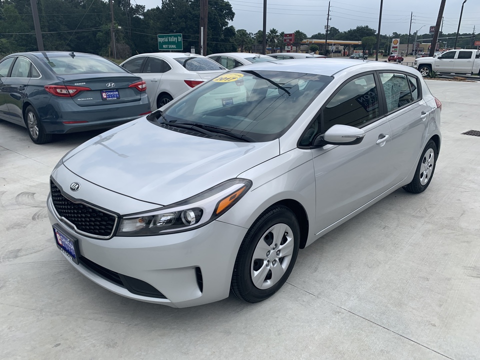 Used 2017 Kia Forte 5-Door in Houston, TX ( T717658 ) | Chacon Autos