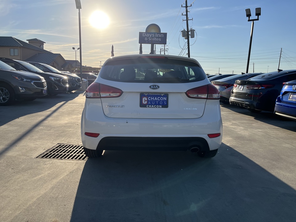 2017 Kia Forte 5-Door LX