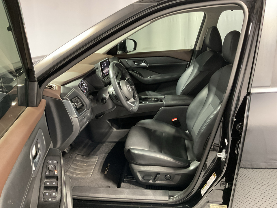2022 Nissan Rogue SV AWD