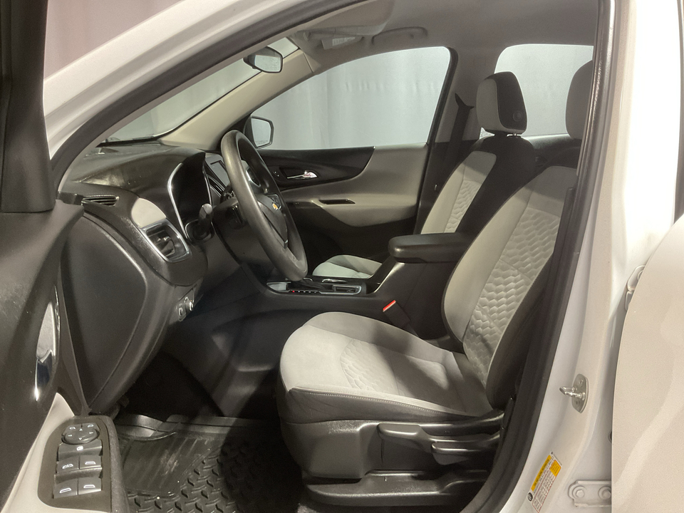 2020 Chevrolet Equinox LS 2WD