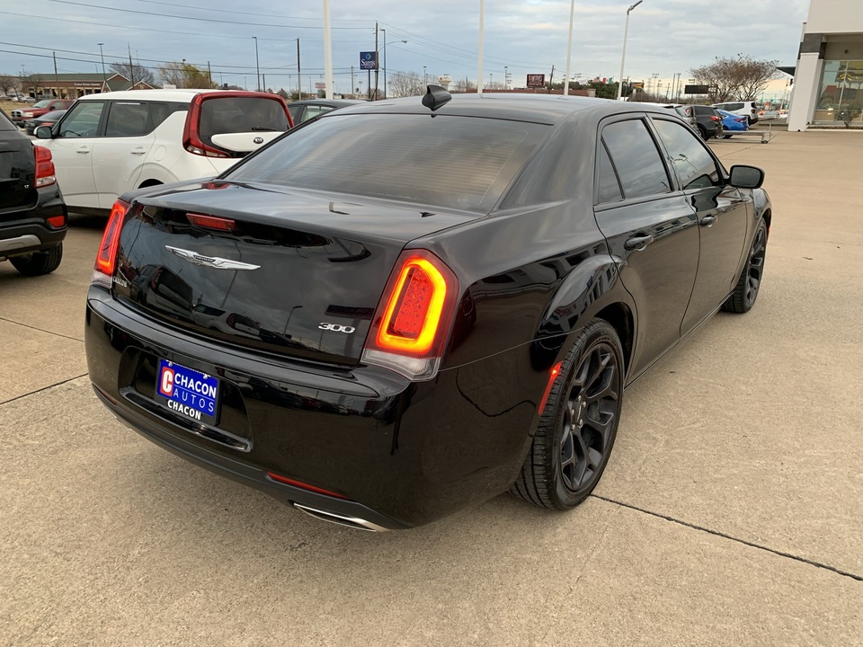 2019 Chrysler 300 Touring