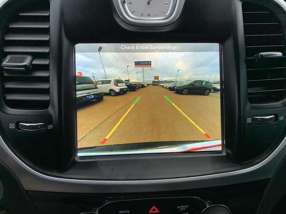 2019 Chrysler 300 Touring