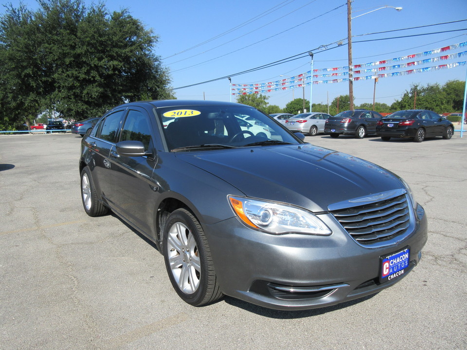 2013 Chrysler 200 Touring