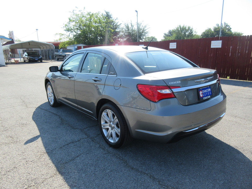 2013 Chrysler 200 Touring