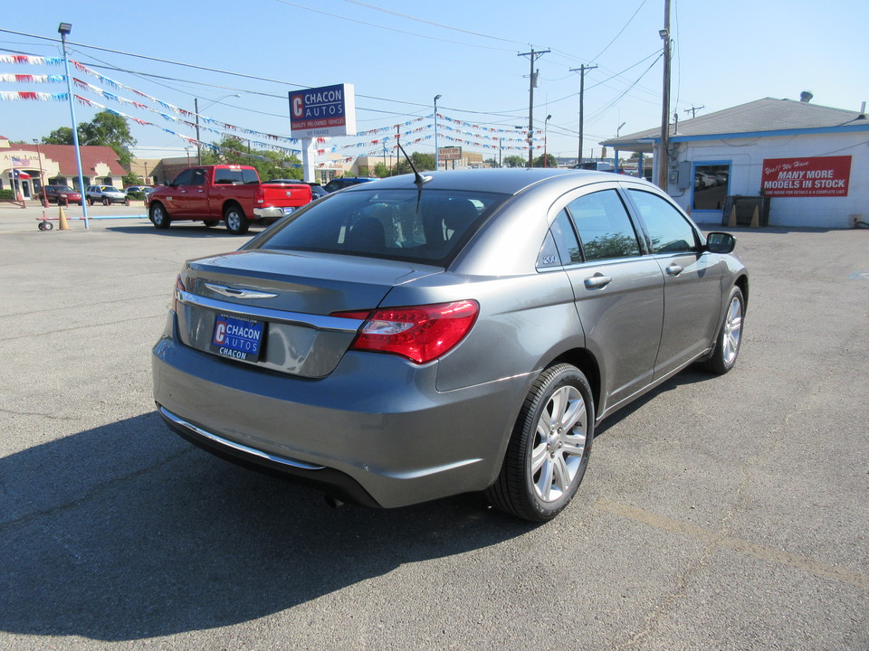 2013 Chrysler 200 Touring