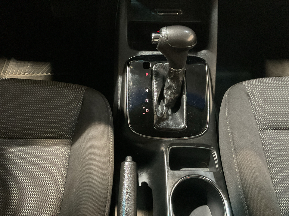 2018 Kia Forte 5-Door LX