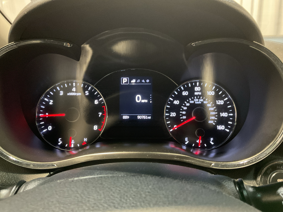 2018 Kia Forte 5-Door LX