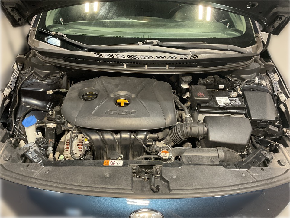 2018 Kia Forte 5-Door LX