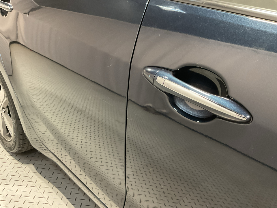 2018 Kia Forte 5-Door LX