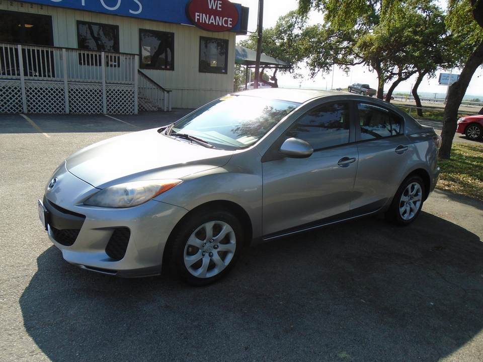 2013 Mazda MAZDA3 i Sport 4-Door