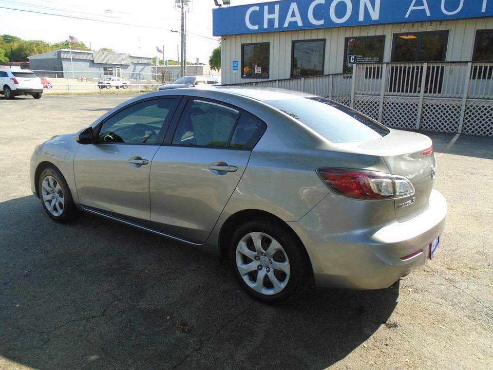 2013 Mazda MAZDA3 i Sport 4-Door