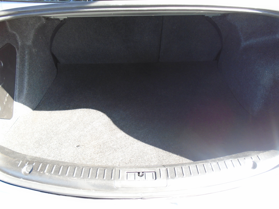 2013 Mazda MAZDA3 i Sport 4-Door