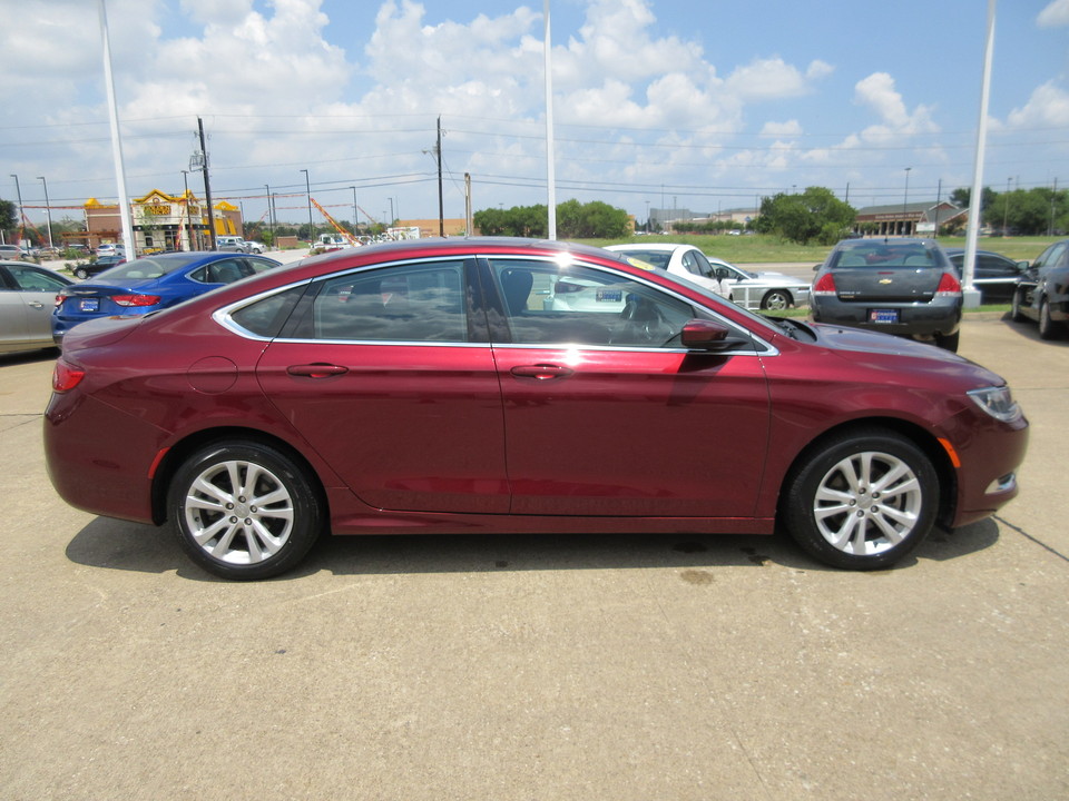 2015 Chrysler 200 Limited