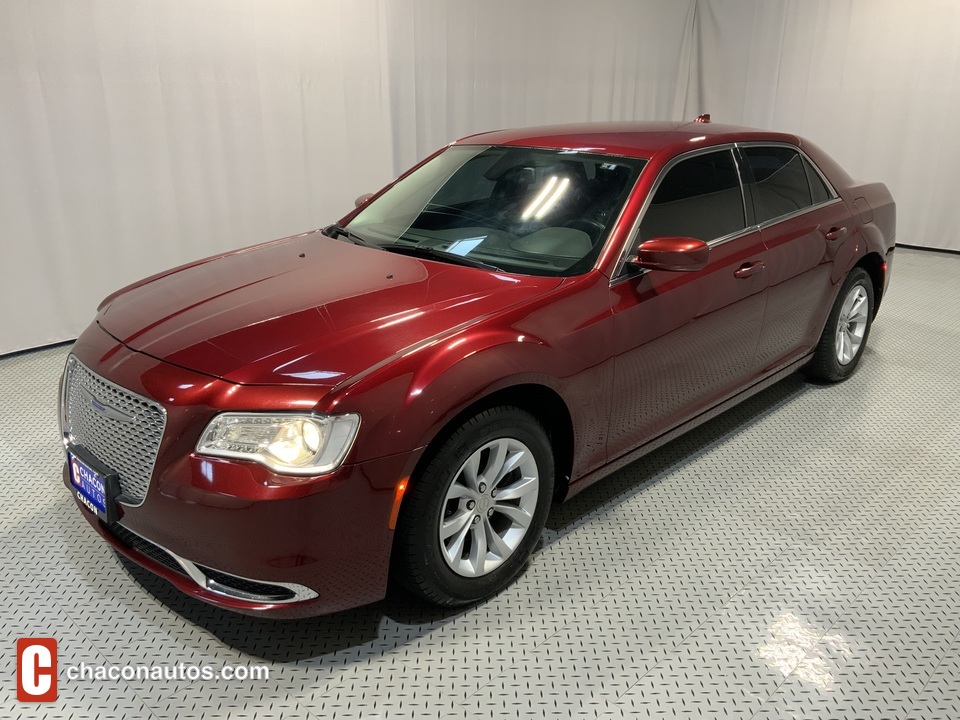 2019 Chrysler 300 Touring