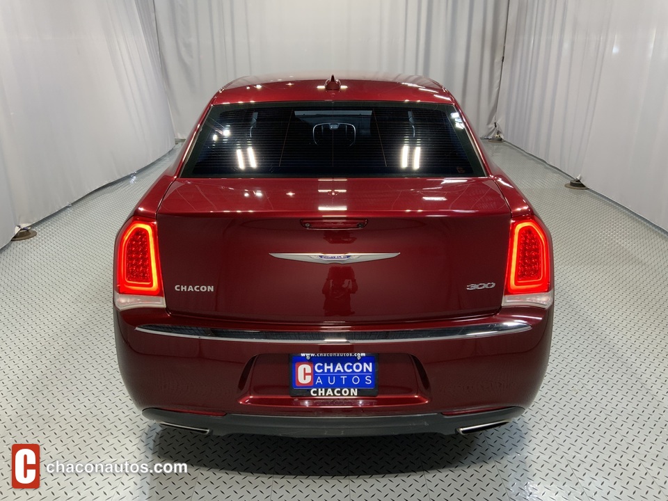 2019 Chrysler 300 Touring