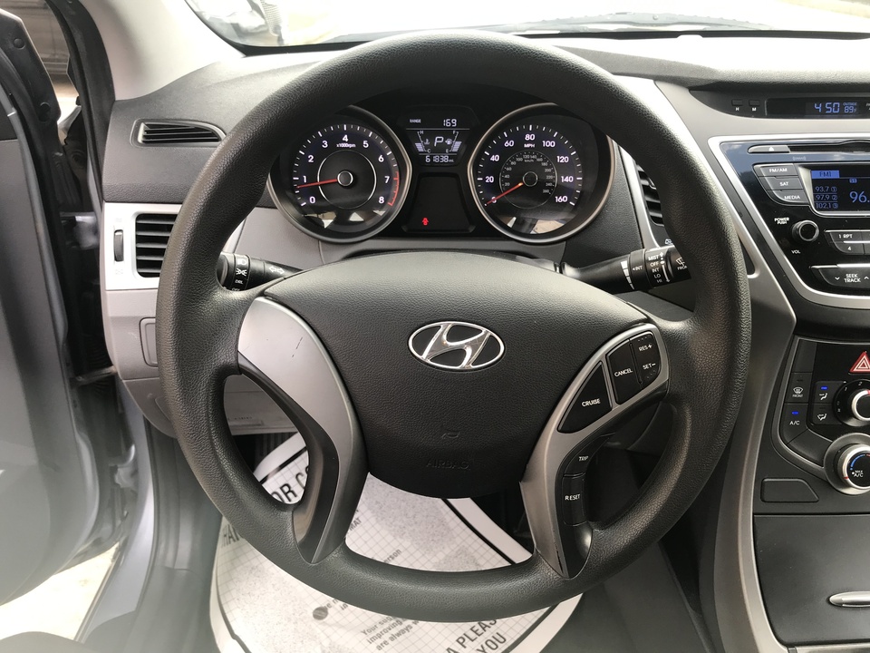 2016 Hyundai Elantra SE 6AT