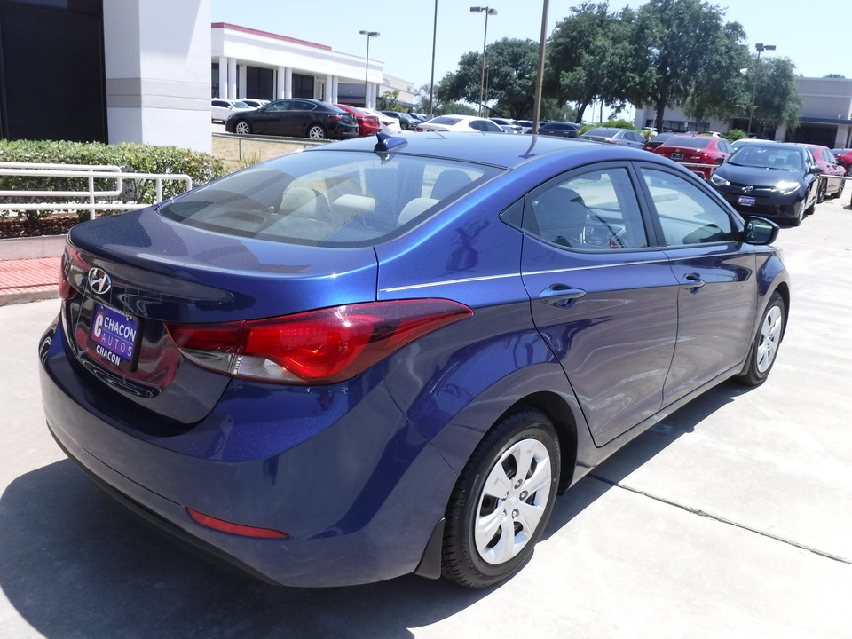 2016 Hyundai Elantra SE 6AT