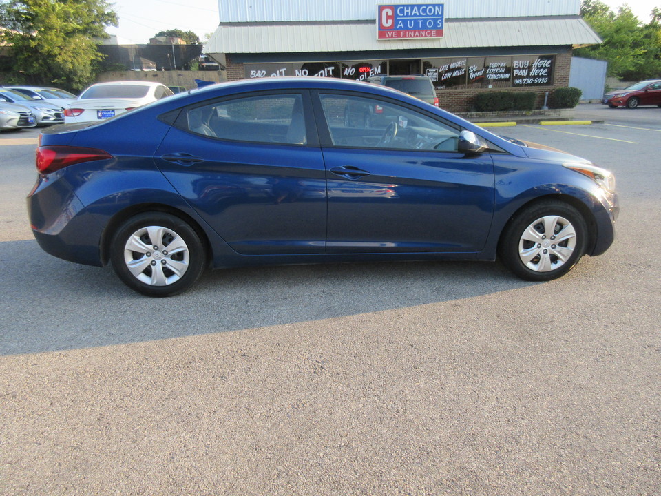 2016 Hyundai Elantra SE 6AT