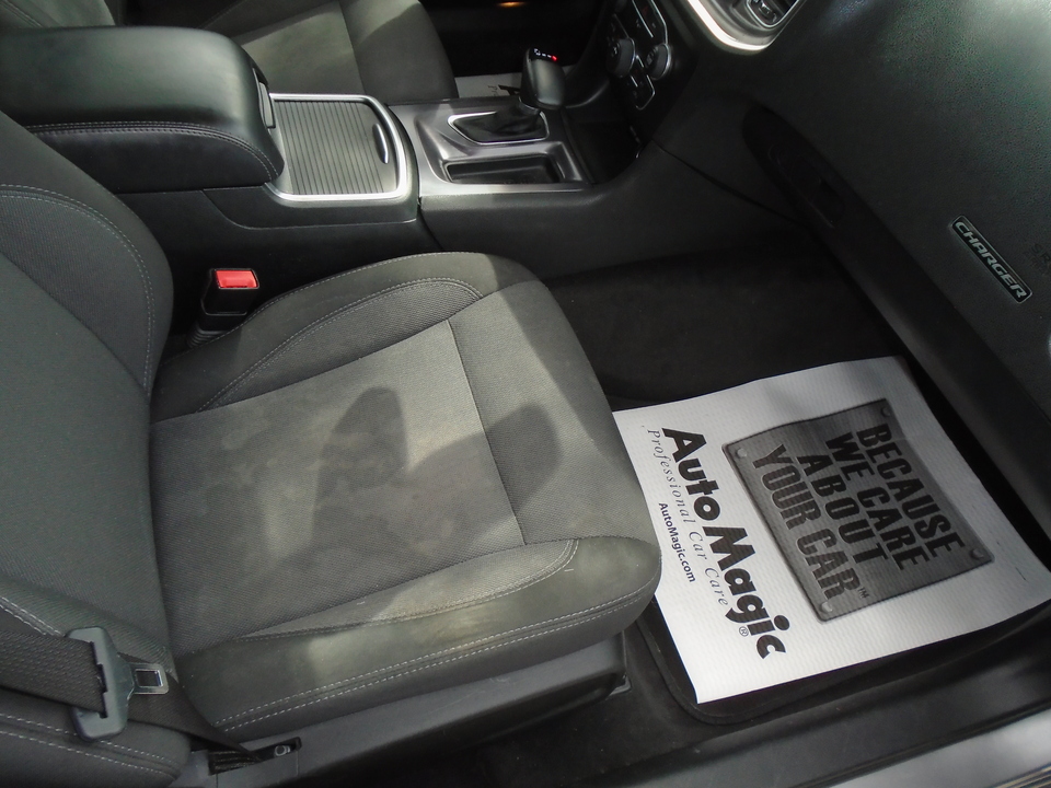 2015 Dodge Charger SE