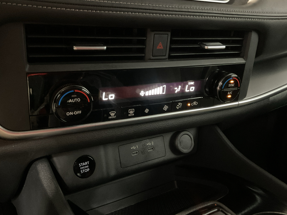 2025 Nissan Rogue SV
