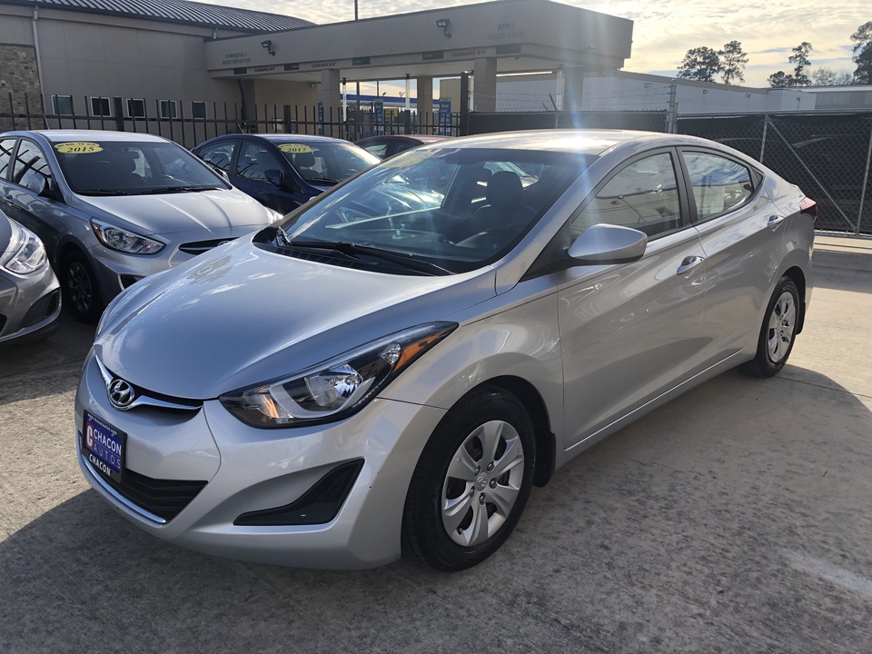 2016 Hyundai Elantra SE 6AT