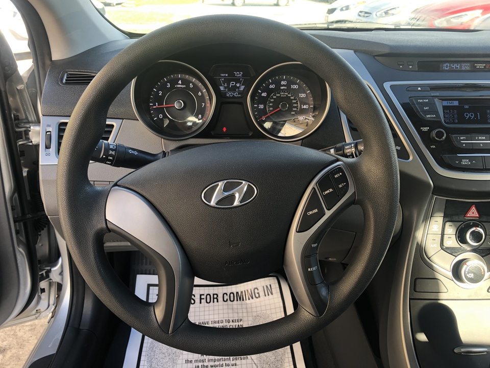 2016 Hyundai Elantra SE 6AT