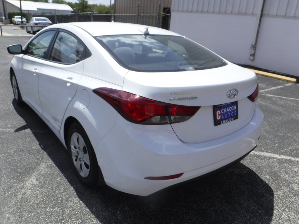 2016 Hyundai Elantra SE 6AT