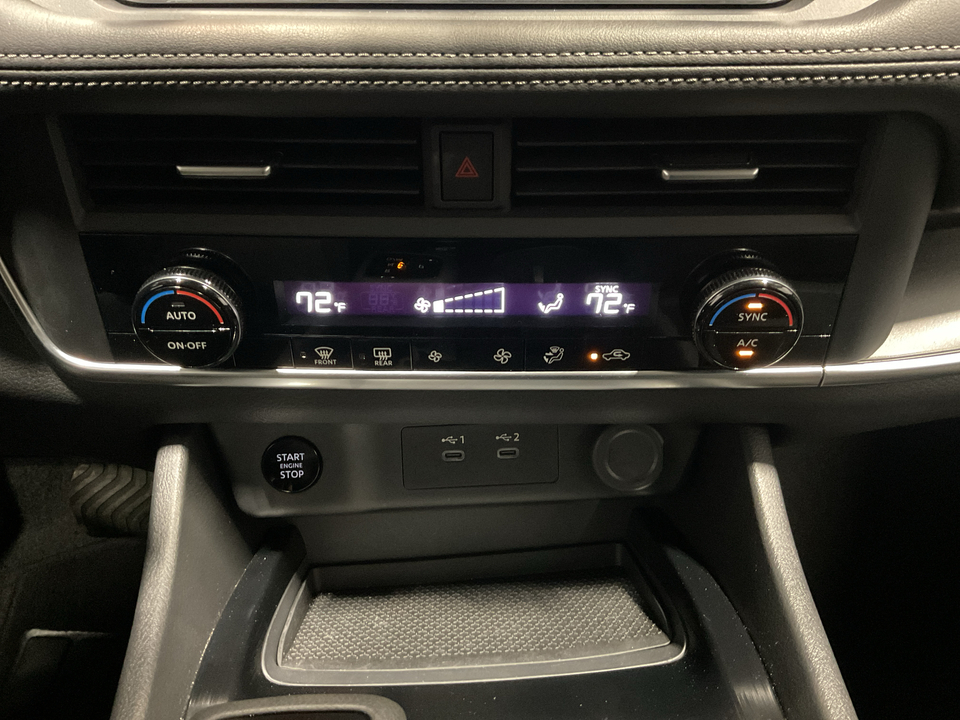 2025 Nissan Rogue SV