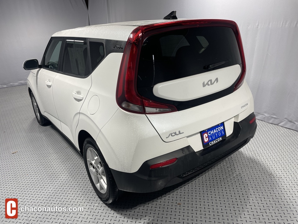 2022 Kia Soul LX CVT