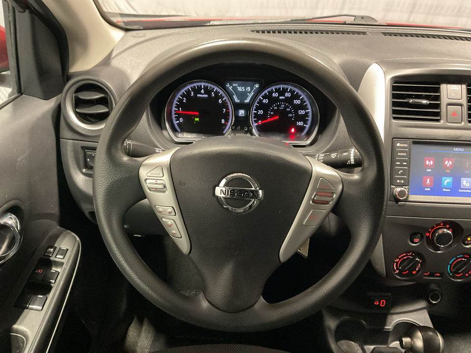 2019 Nissan Versa 1.6 SV Sedan