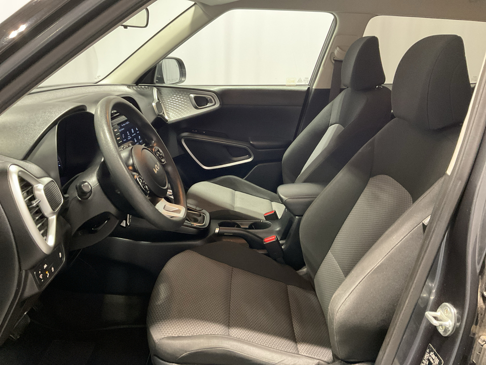 2022 Kia Soul LX CVT