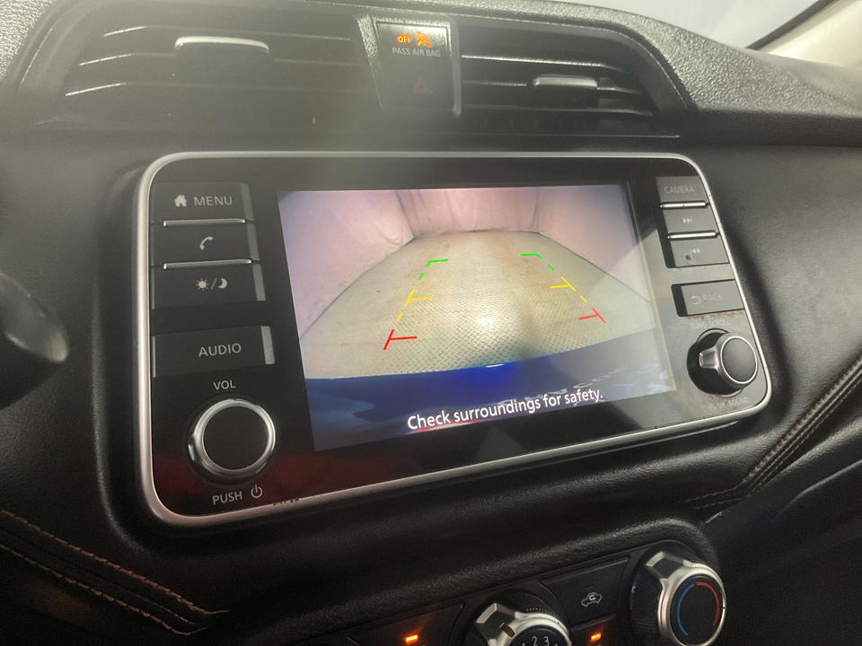 2021 Nissan Versa SR